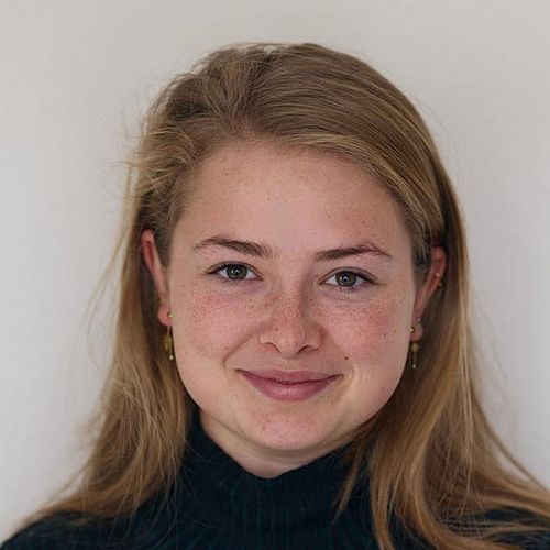 Julia Menz