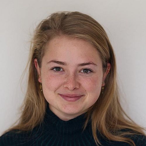 Julia Menz